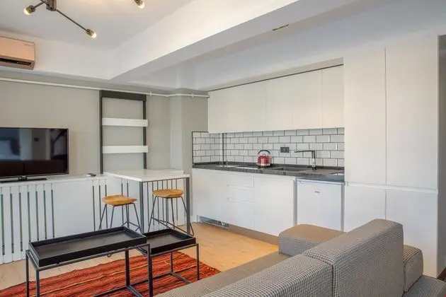 Grand Suit Daire 1+1 Balkonlu