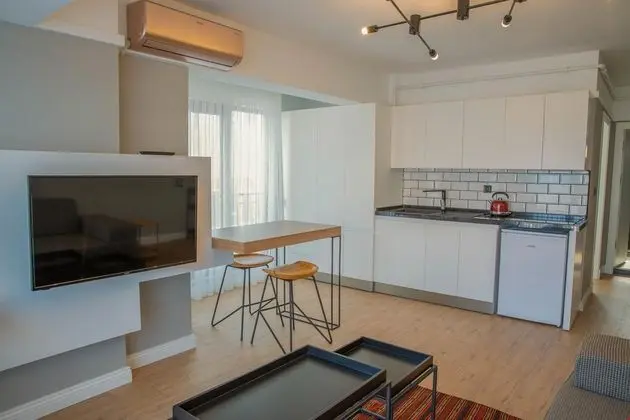 Grand Suit Daire 1+1 Balkonlu