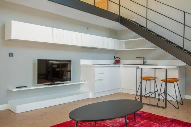 Loft Suit Daire 1+1 Deniz Manzaralı Teraslı