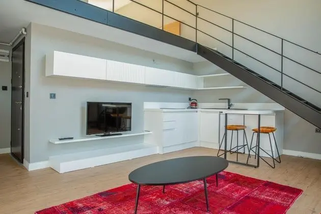 Loft Suit Daire 1+1 Deniz Manzaralı Teraslı