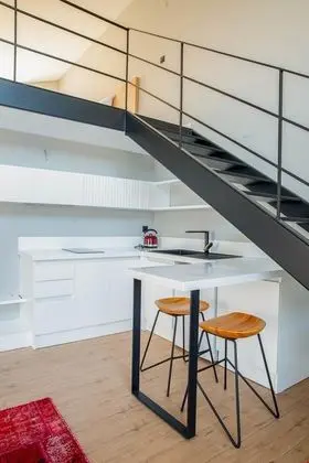 Loft Suit Daire 1+1 Deniz Manzaralı Teraslı