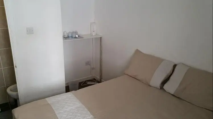 Tek Büyük Yataklı Oda ( Small)