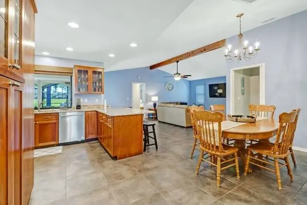 Ev (1410 SW 18Th Ter)