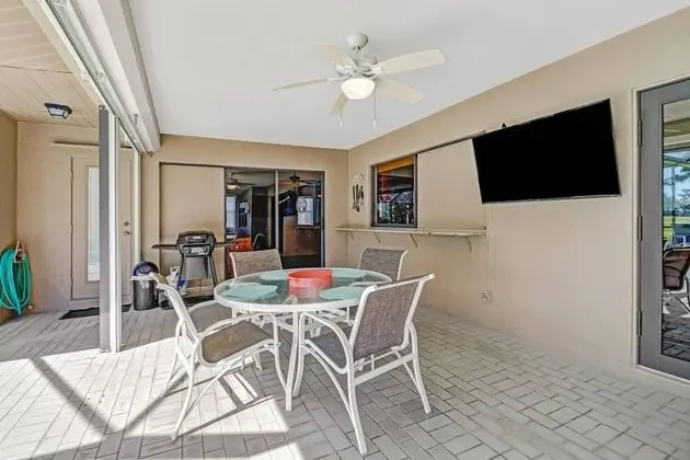 Ev (1410 SW 18Th Ter)