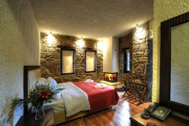 Tek Büyük Yataklı Oda