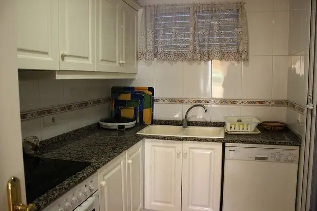 Apart Daire, 3 Yatak Odası, Havuz Manzaralı