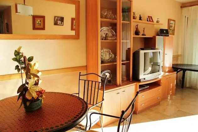 Apart Daire, 3 Yatak Odası, Havuz Manzaralı
