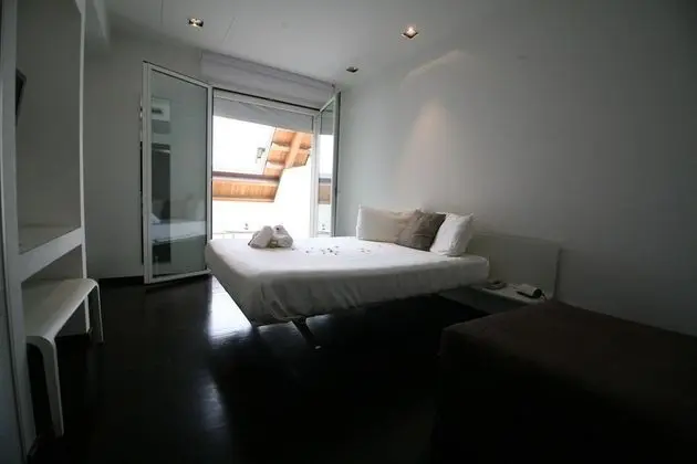 Tek Büyük Yataklı Oda, Balkon