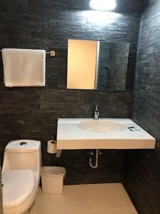 Tek Büyük Yataklı Oda, 2 Çift Kişilik Yatak