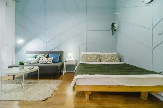 Studio with Kitchen and Balcony