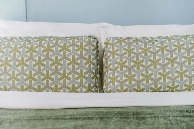 Studio with Kitchen and Balcony