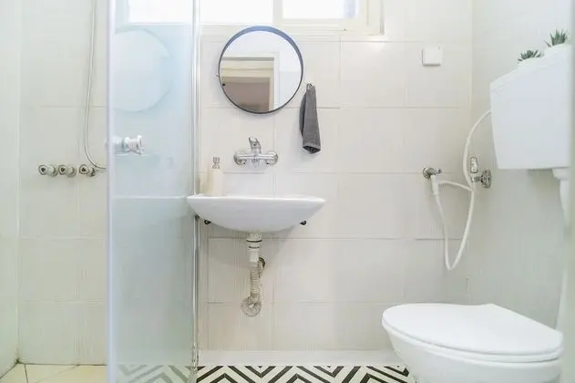 Studio with Kitchen and Balcony