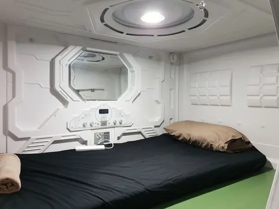 Capsule Pod