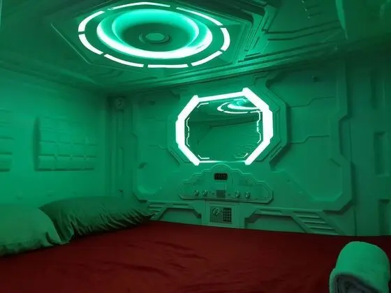Capsule Pod