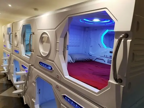 Capsule Pod