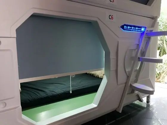 Capsule Pod