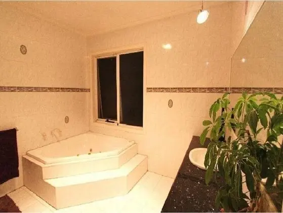 Premium Tek Büyük Yataklı Oda, 1 Büyük (Queen) Boy Yatak, Ortak Banyo