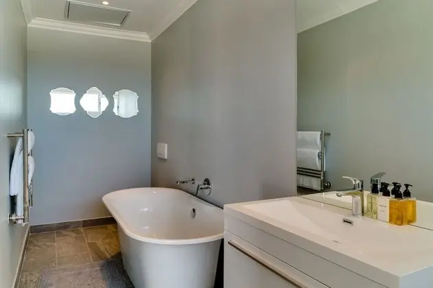 Luxury Ev, 4 Yatak Odası (15 Ottawa)
