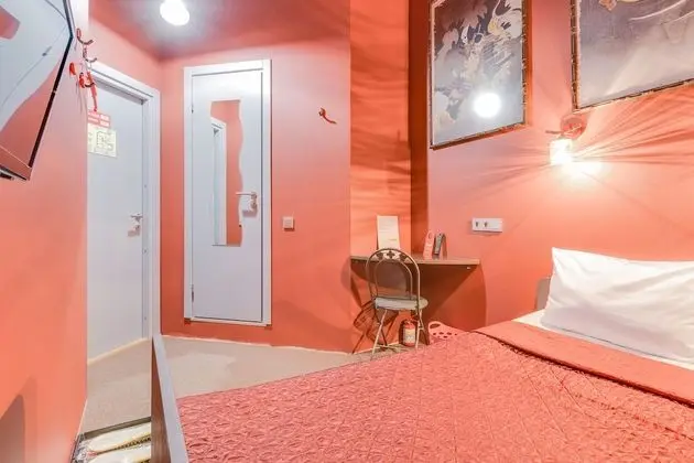 Standard Tek Büyük Yataklı Oda