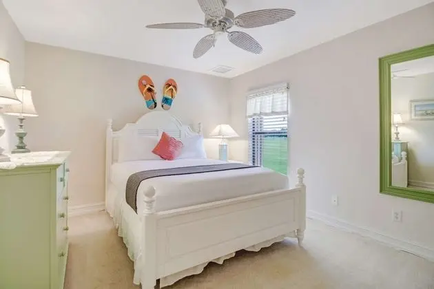 Ev (1519 NW 31st  Ave)