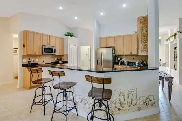 Ev (1519 NW 31st  Ave)
