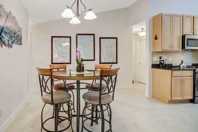 Ev (1519 NW 31st  Ave)