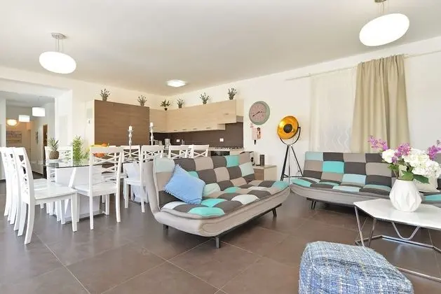 Standard Villa, 6 Yatak Odası (0352)
