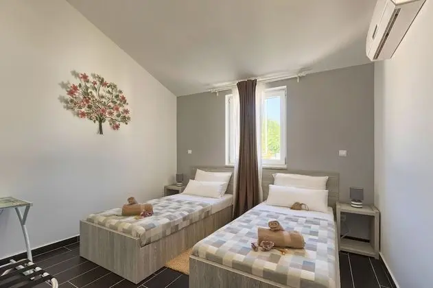 Standard Villa, 5 Yatak Odası (0353)