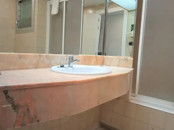 Tek Büyük Yataklı Oda, 2 Tek Kişilik Yatak, Teras