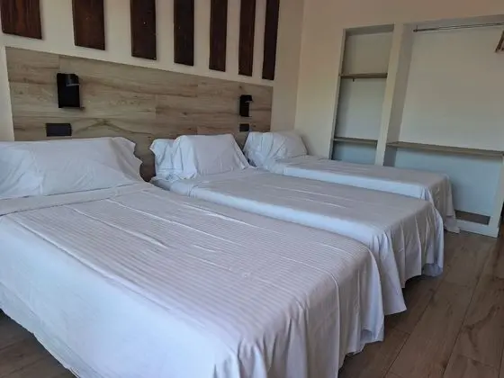 Üç Kişilik Oda, Teras