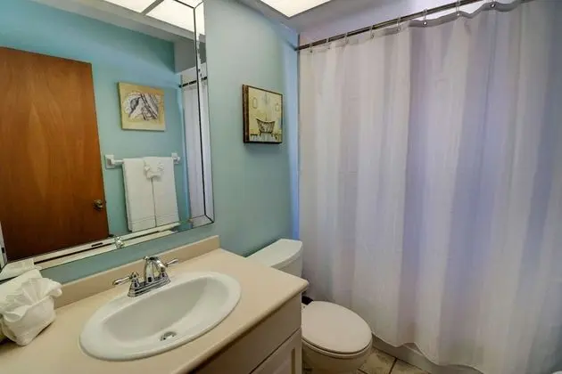 Ev (1530 SW 49th Ter)