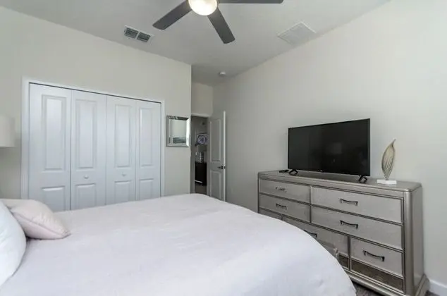 Villa (1569TL Ultimate 5 Bedroom 5 Bathroom)