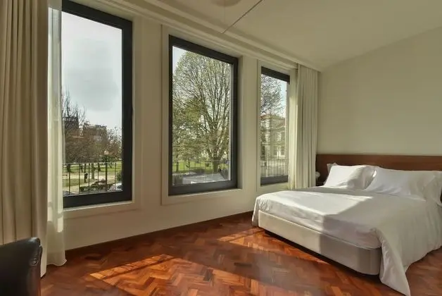 Deluxe Tek Büyük Yataklı Oda, Bahçe Manzaralı