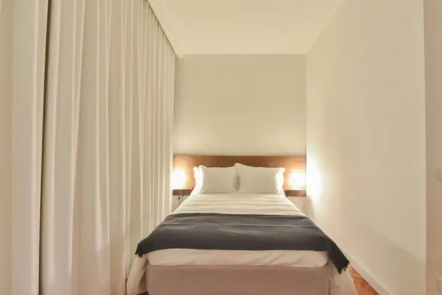 Deluxe Tek Büyük Yataklı Oda, Bahçe Manzaralı