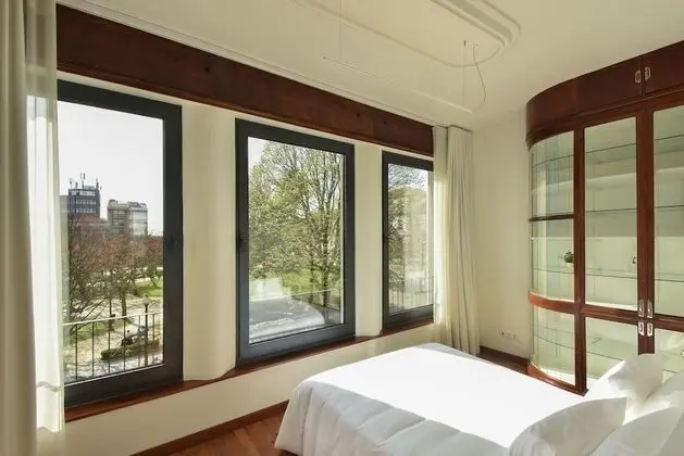 Deluxe Tek Büyük Yataklı Oda, Bahçe Manzaralı