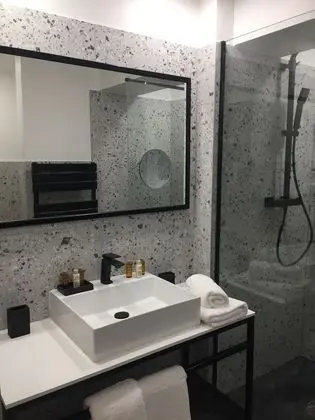 Classic Tek Büyük Yataklı Oda