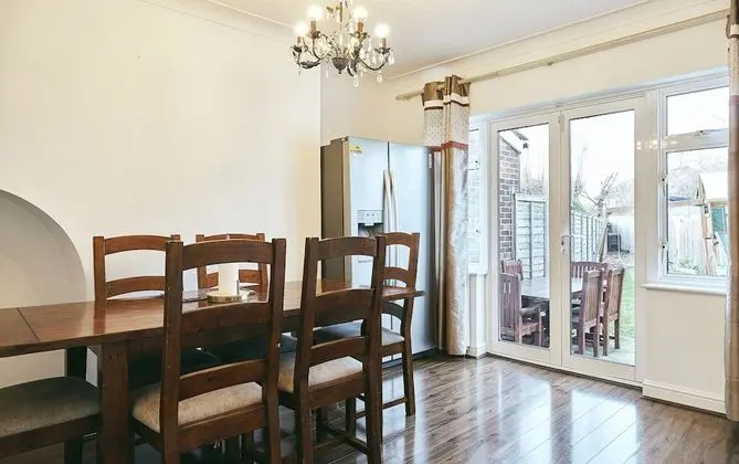 Deluxe Ev, Birden Çok Yatak, Sigara İçilmez, Buzdolabı ve Mikrodalga