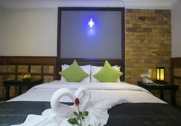 Deluxe Tek Büyük Yataklı Oda, Balkon