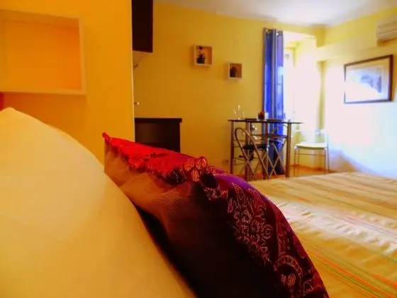 Stüdyo, Küçük Mutfak