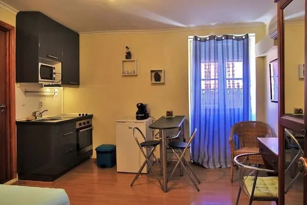 Stüdyo, Küçük Mutfak