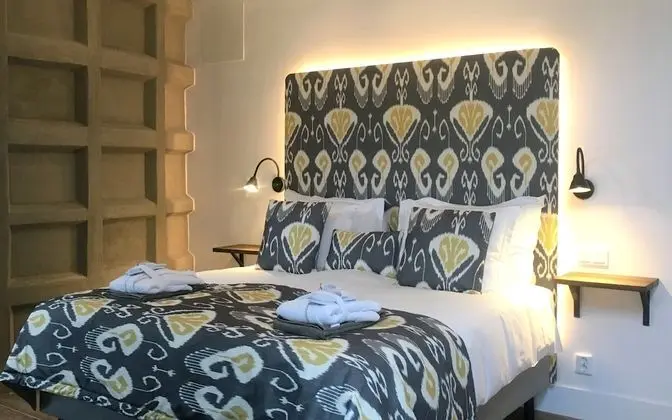 Deluxe Tek Büyük Yataklı Oda (Excluding Spa Access)