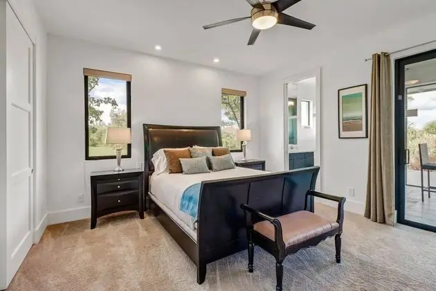 Ev (1625 NW 32nd Ct)