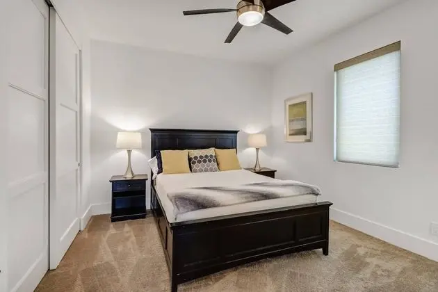 Ev (1625 NW 32nd Ct)