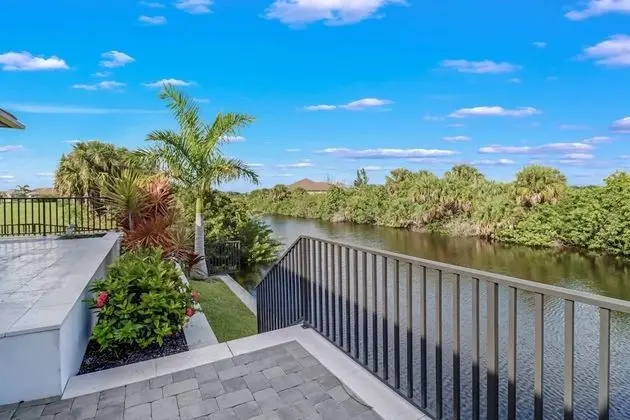 Ev (1625 NW 32nd Ct)