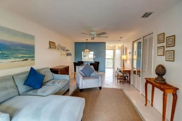 Daire (16360 Dublin Cir #202)