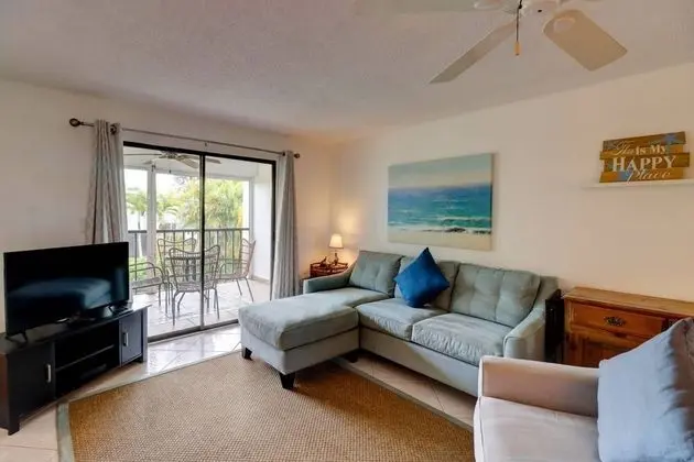 Daire (16360 Dublin Cir #202)