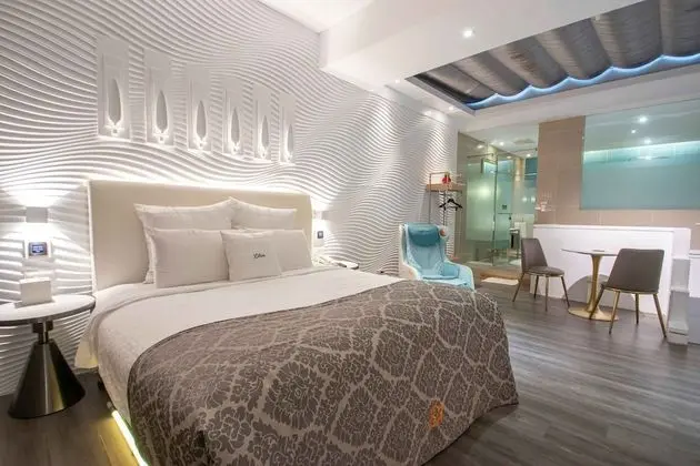 Deluxe Tek Büyük Yataklı Oda