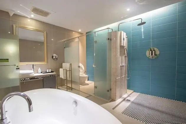 Deluxe Tek Büyük Yataklı Oda