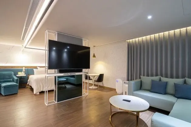 Deluxe Tek Büyük Yataklı Oda
