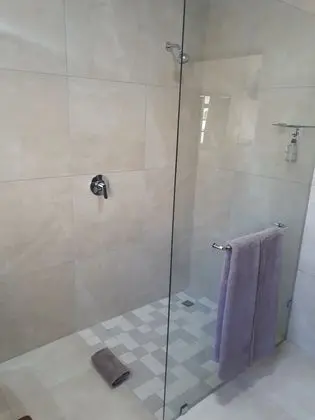 İki Ayrı Yataklı Oda, 1 Yatak Odası